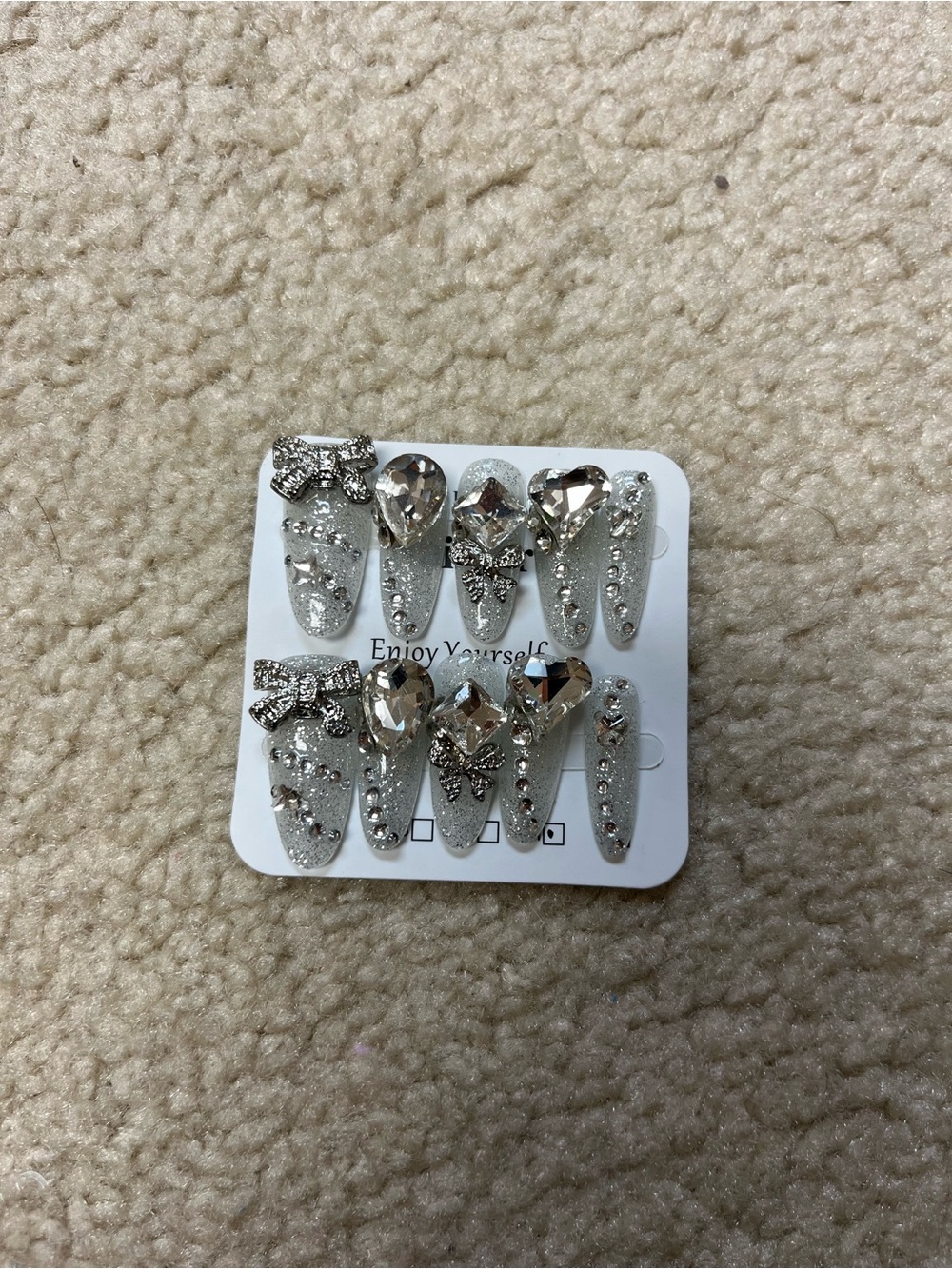Crystal Bow Embellished Silver Press-On Nail Set -
